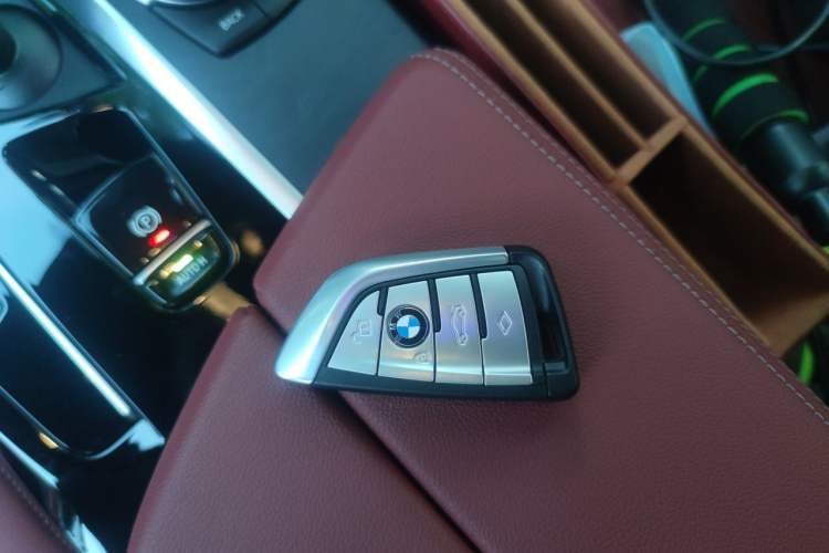 Used BMW 5 Series 2021 530Li xDrive M Sport Package Vehicle Key