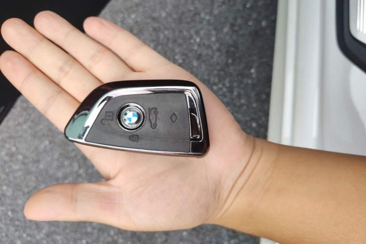 Used BMW 5 Series 2021 525Li M Sport Package Vehicle Key