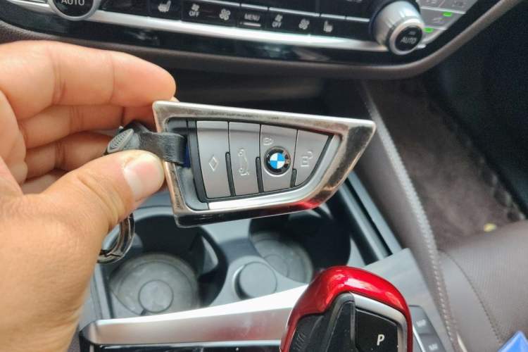 Used BMW 5 Series 2021 530Li Leading Luxury Package Vehicle Key