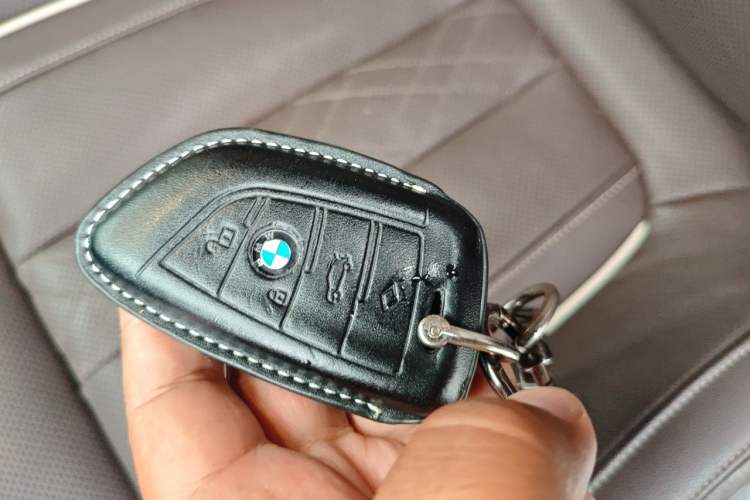 Used BMW 5 Series 2021 530Li Luxury Edition Premium Package Vehicle Key