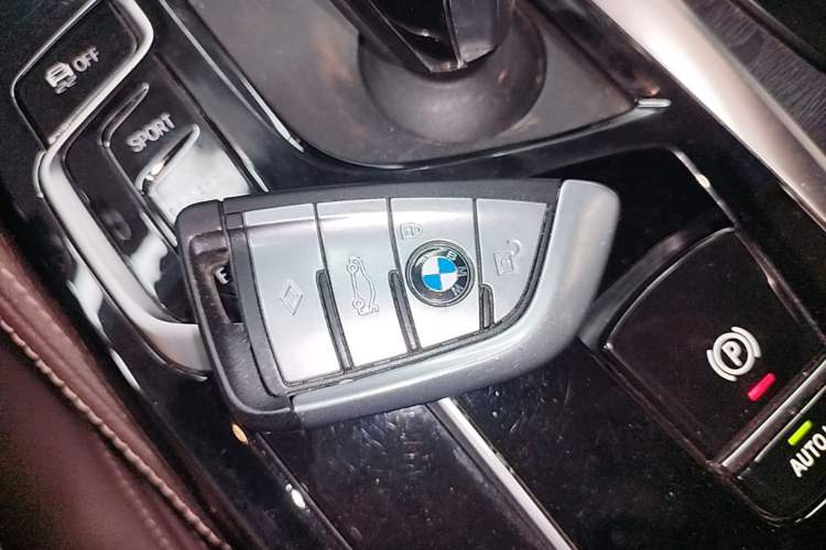 Used BMW 5 Series 2021 530Li Leading Model M Sport Package Vehicle Key