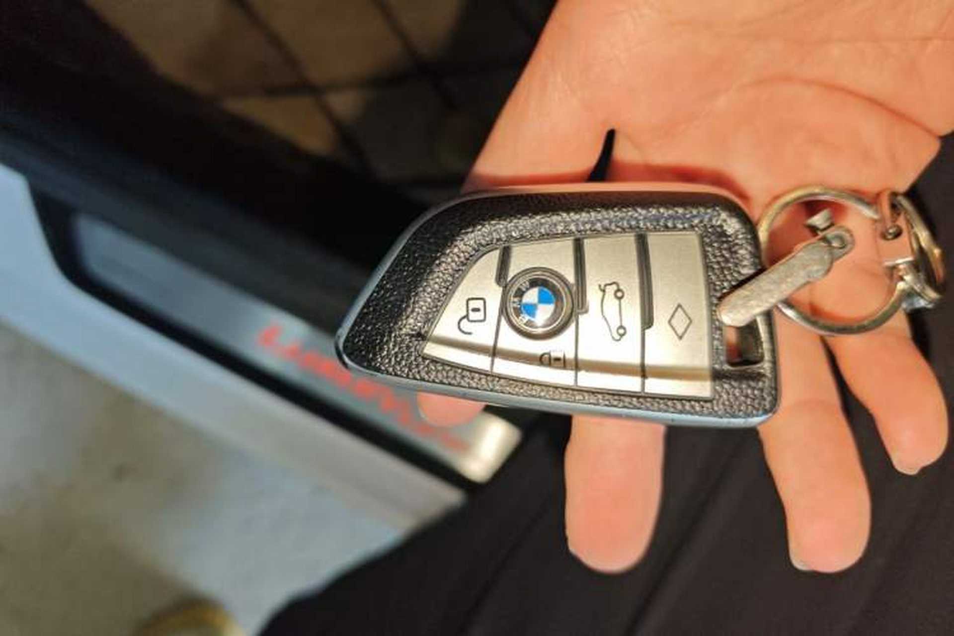 Used BMW 5 Series 2021 530Li Leading Luxury Package Vehicle Key
