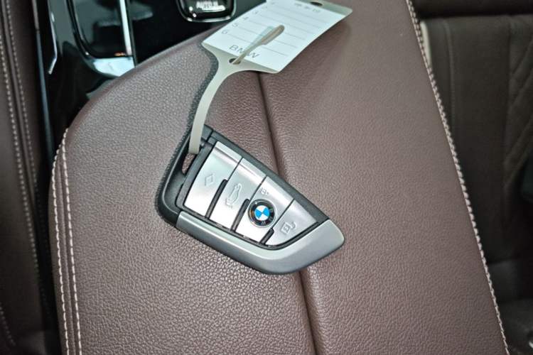 Used BMW 5 Series 2021 530Li Luxury Edition Premium Package Vehicle Key