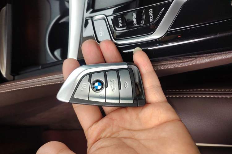 Used BMW 5 Series 2021 525Li Luxury Package Vehicle Key