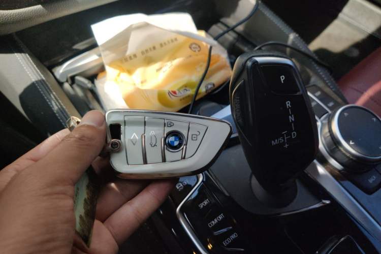 Used BMW 5 Series 2021 525Li M Sport Package Vehicle Key