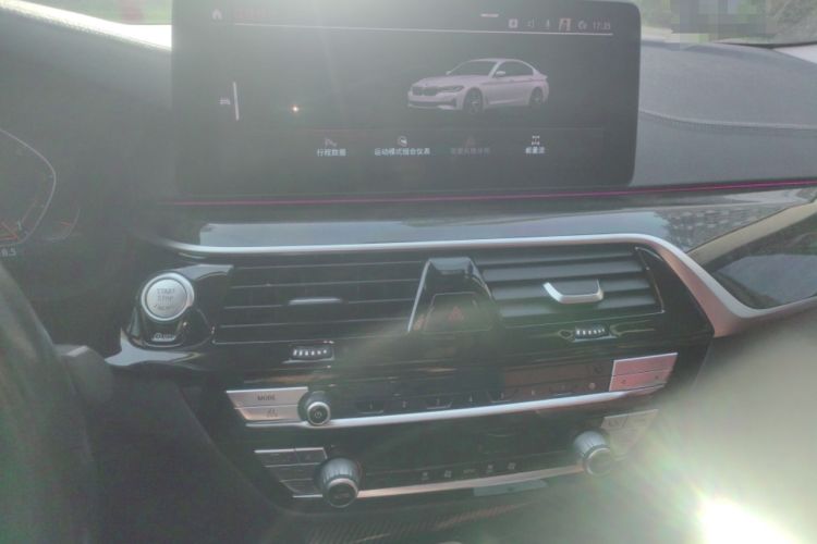 Used BMW 5 Series 2021 525Li Luxury Package Audio And AC Panel