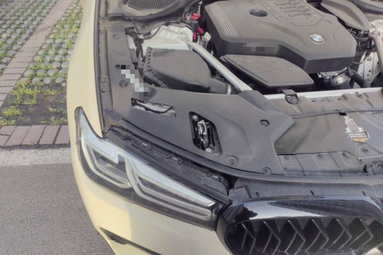 Used BMW 5 Series 2021 525Li Luxury Package Engine Bay Right