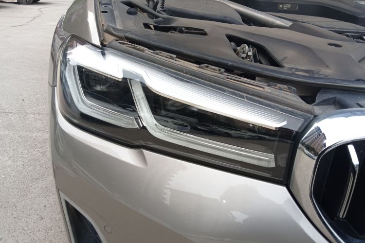 Used BMW 5 Series 2021 530Li xDrive Luxury Package Right Front Headlight