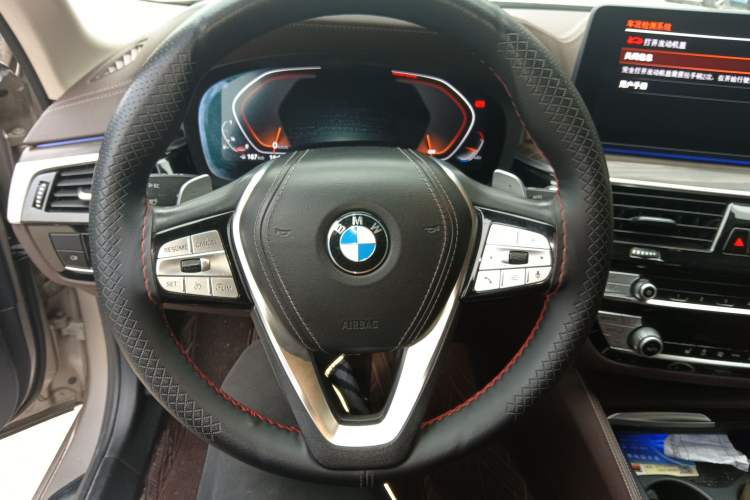 Used BMW 5 Series 2021 530Li xDrive Luxury Package Steering Wheel
