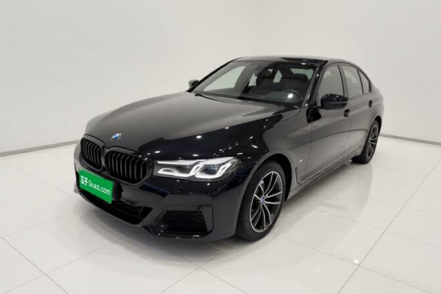 Ojetý BMW 5 Series 2022 Restyled 525Li M Sport Package
