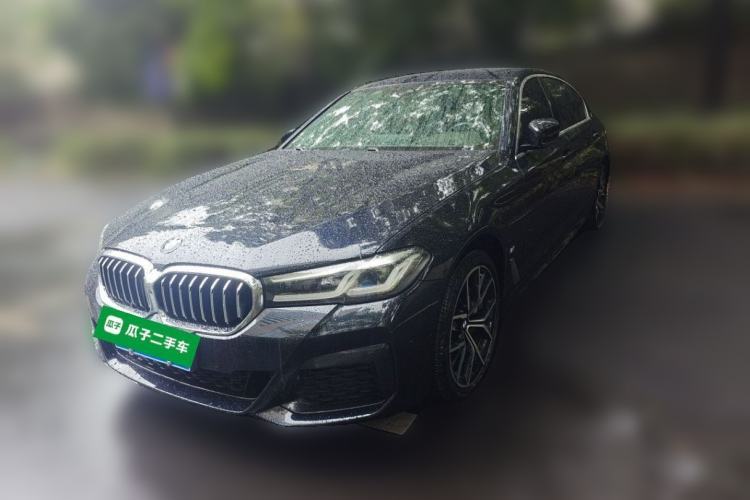 Used BMW 5 Series 2022 Second Facelift 530Li Luxury Version M Sport Package Guazi used car, China used car export, Used car for sale, Used BMW cars, Cheapest cars for sale