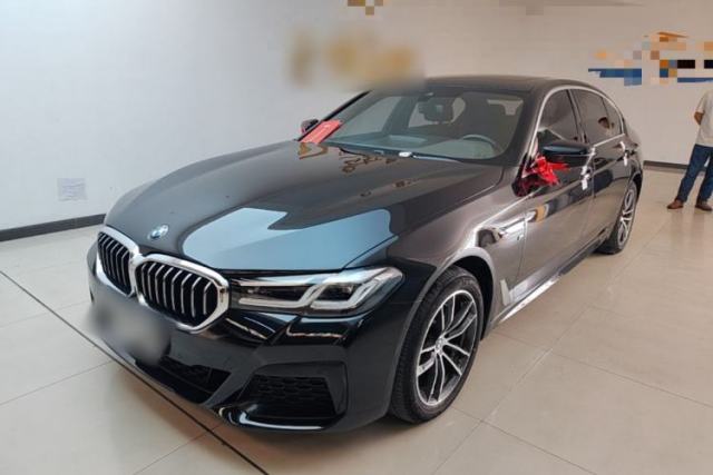 Ojetý BMW 5 Series 2022 Restyled 525Li M Sport Package