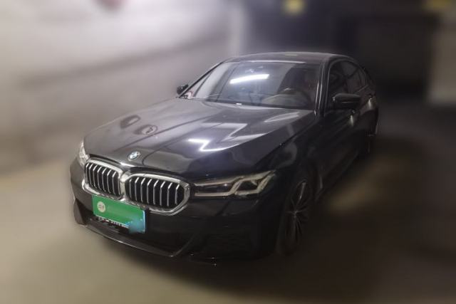 Ojetý BMW 5 Series 2022 Restyled 530Li Leading Edition M Sport Package
