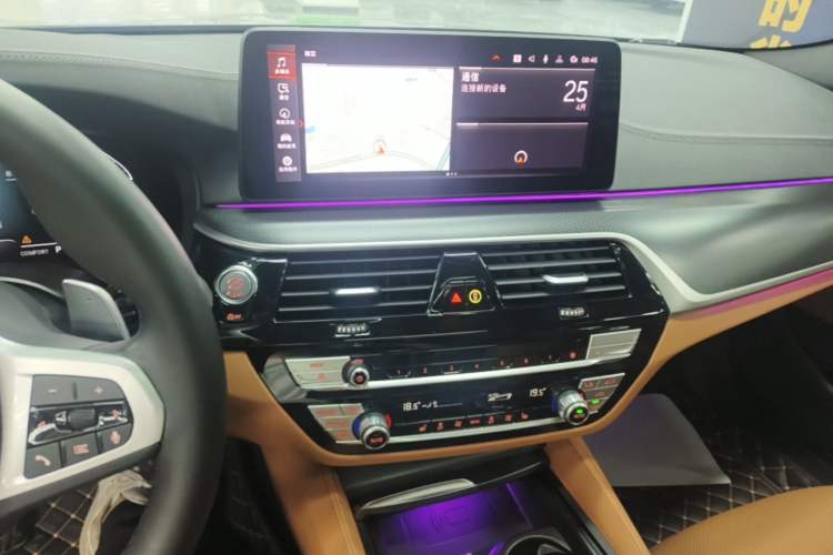 Used BMW 5 Series 2022 Second Facelift 530i M Sport Package Audio And AC Panel