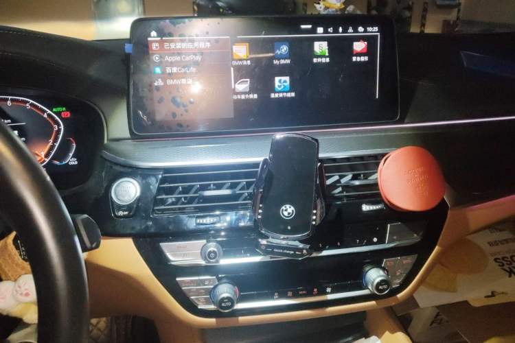 Used BMW 5 Series 2022 Restyled 525i M Sport Package Audio And AC Panel
