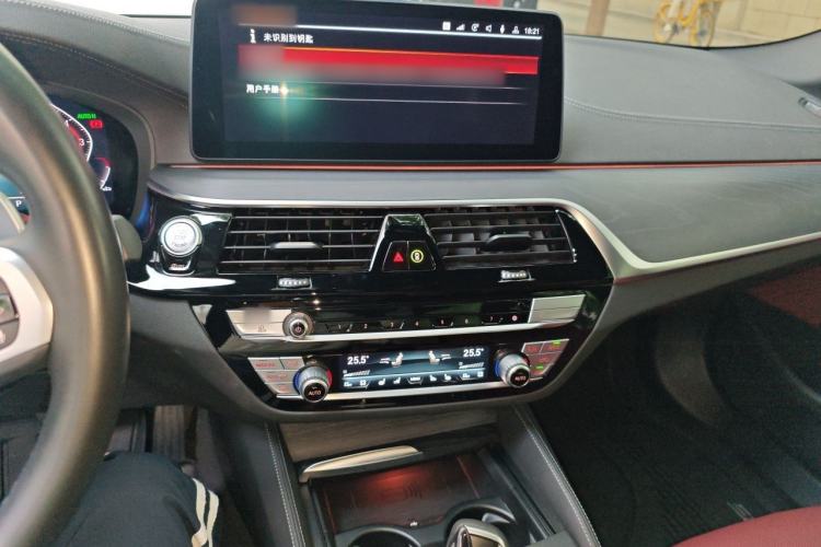 Used BMW 5 Series 2022 Second Facelift 530Li Luxury Version M Sport Package Audio And AC Panel