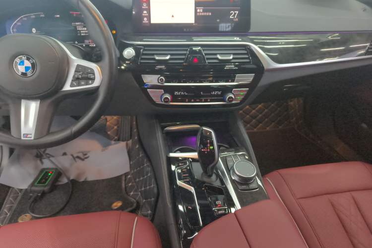 Used BMW 5 Series 2022 Restyled 525Li M Sport Package Audio And AC Panel