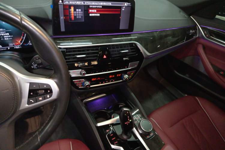 Used BMW 5 Series 2022 Restyled 525Li M Sport Package Audio And AC Panel