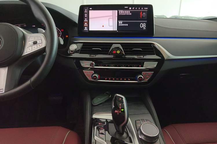 Used BMW 5 Series 2022 Second Facelift 530Li xDrive M Sport Package Audio And AC Panel