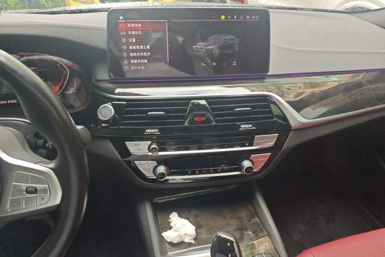 Used BMW 5 Series 2022 Second Facelift 525Li M Sport Package Audio And AC Panel