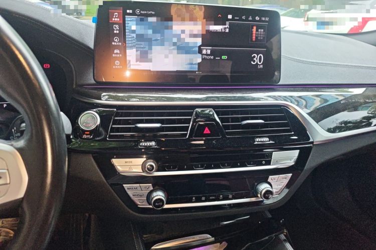 Used BMW 5 Series 2022 Restyled 525Li M Sport Package Audio And AC Panel