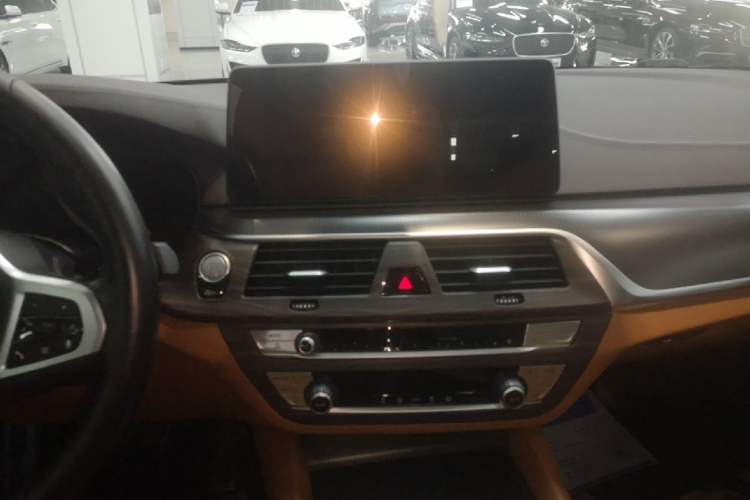 Used BMW 5 Series 2022 Restyled 525i M Sport Package Audio And AC Panel