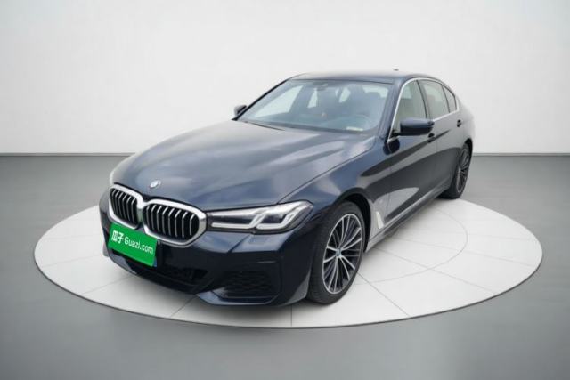 Ojetý BMW 5 Series 2022 Restyled 530Li Leading Edition M Sport Package