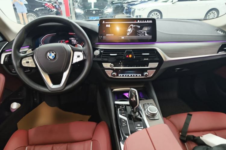 Used BMW 5 Series 2022 Second Facelift 530Li Executive Luxury Package Center Console