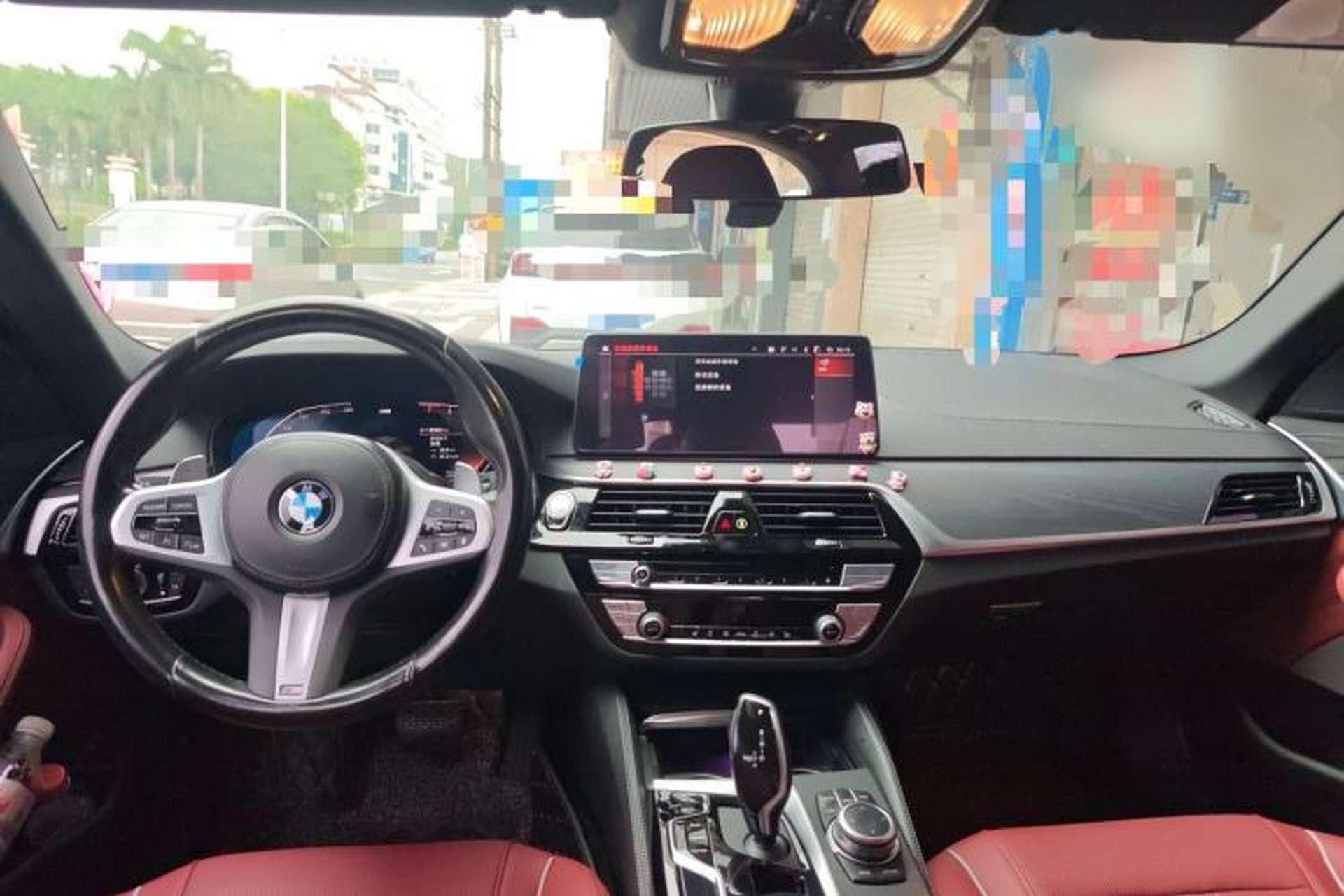Used BMW 5 Series 2022 Restyled 530Li Leading Edition M Sport Package Center Console