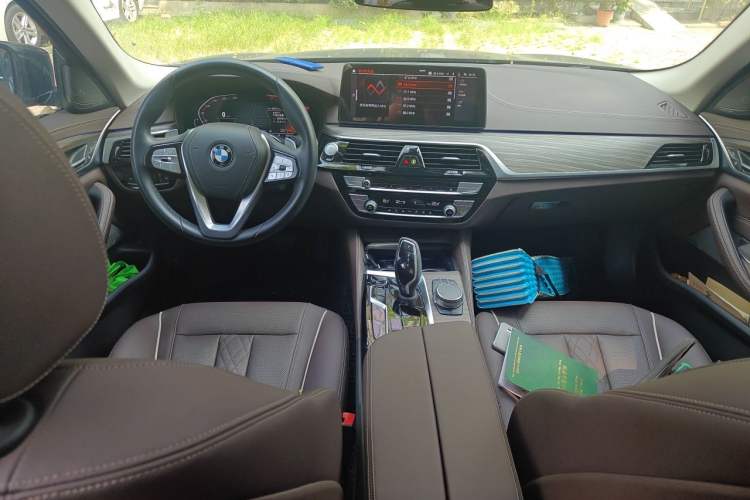 Used BMW 5 Series 2022 Updated 530Li Leading Edition Luxury Package Center Console
