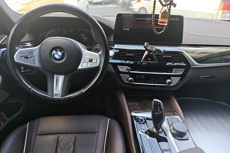 Used BMW 5 Series 2022 Restyled 525Li M Sport Package Center Console