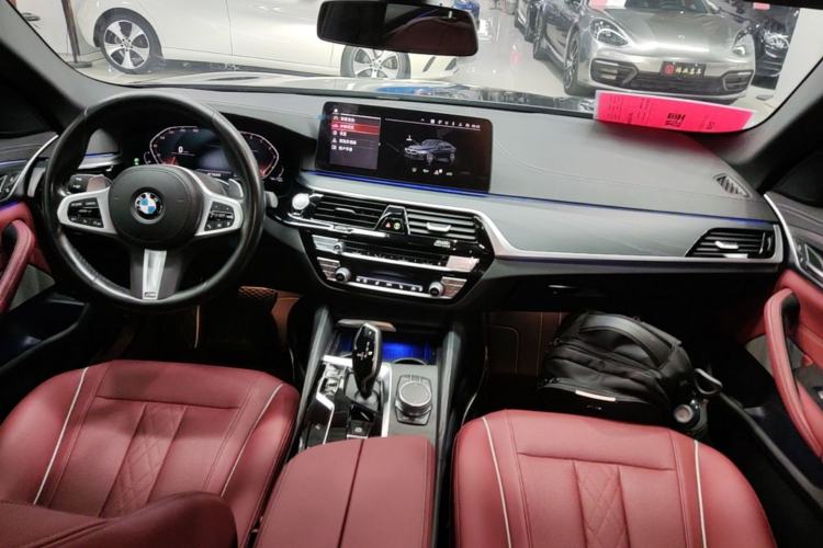 Used BMW 5 Series 2022 Second Facelift 530Li Leading Edition M Sport Package Center Console