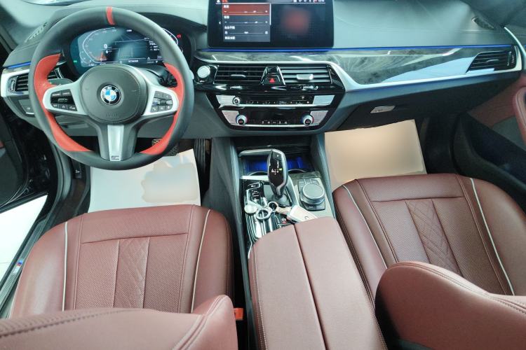 Used BMW 5 Series 2022 Restyled 525Li M Sport Package Center Console