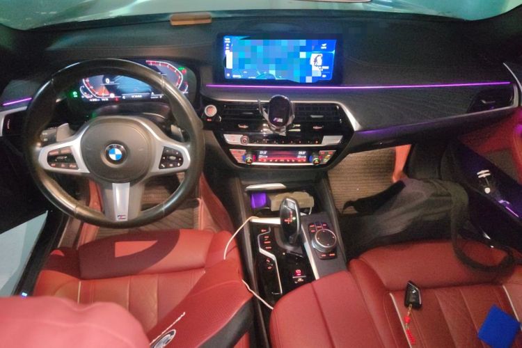 Used BMW 5 Series 2022 Second Facelift 530Li Luxury Version M Sport Package Center Console