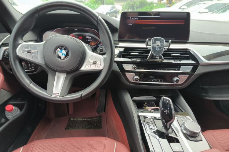 Used BMW 5 Series 2022 525Li Luxury Package Center Console