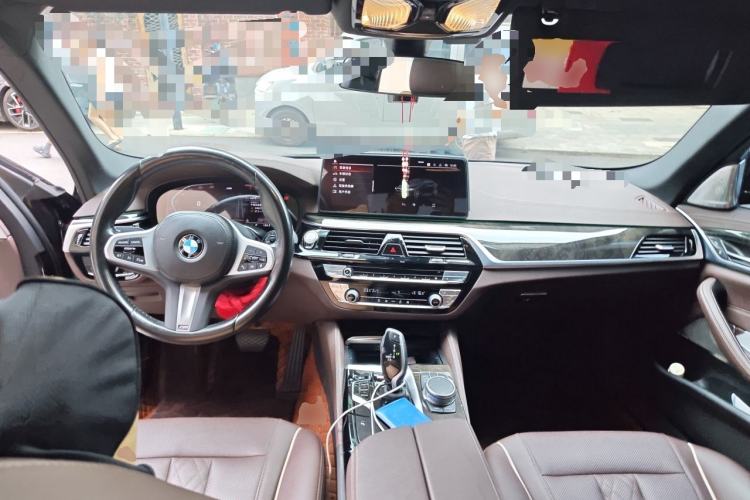 Used BMW 5 Series 2022 Restyled 525Li M Sport Package Center Console