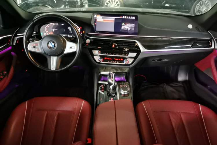 Used BMW 5 Series 2022 Second Facelift 525Li M Sport Package Center Console