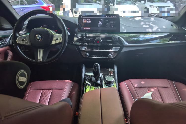 Used BMW 5 Series 2022 Second Facelift 525Li M Sport Package Center Console