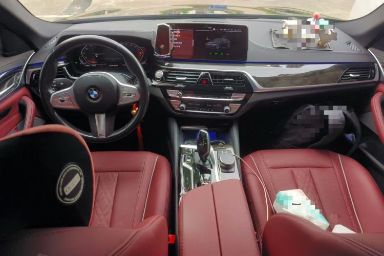 Used BMW 5 Series 2022 Second Facelift 525Li M Sport Package Center Console