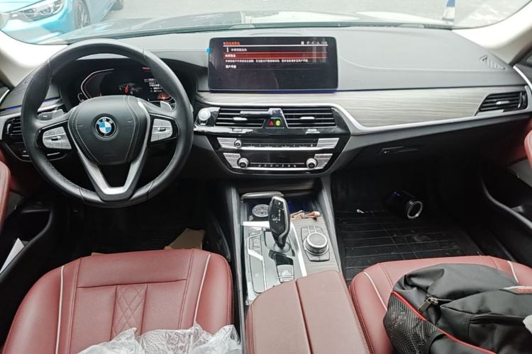 Used BMW 5 Series 2022 Updated 530Li Leading Edition Luxury Package Center Console