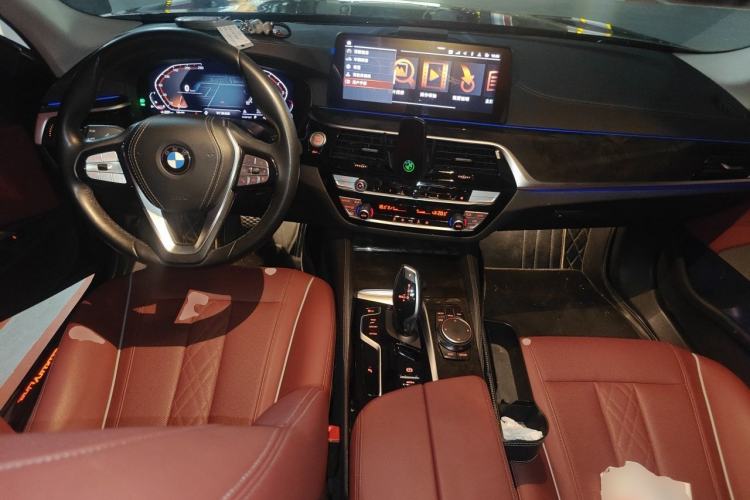 Used BMW 5 Series 2022 Restyled 525Li Luxury Package Center Console