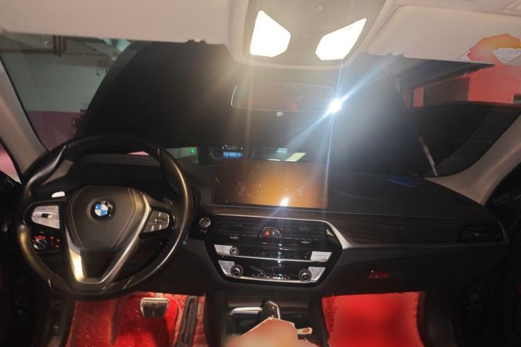 Used BMW 5 Series 2022 Updated 530Li Leading Edition Luxury Package Center Console