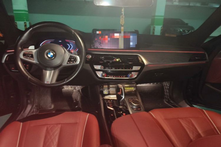 Used BMW 5 Series 2022 Restyled 530Li Leading Edition M Sport Package Center Console