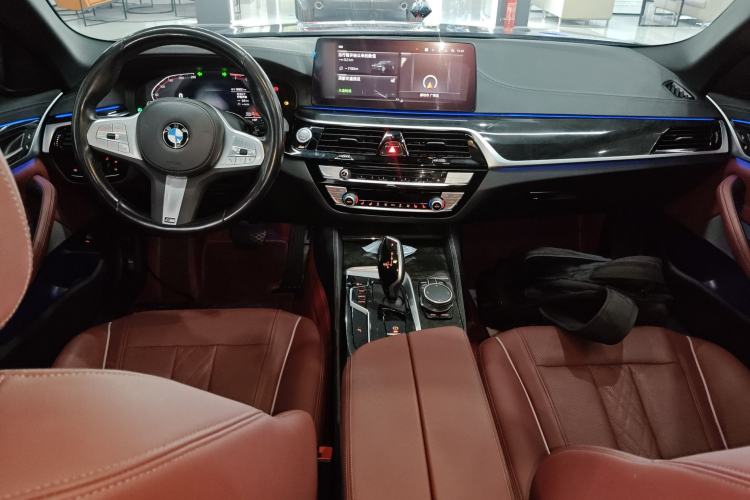 Used BMW 5 Series 2022 Second Facelift 525Li M Sport Package Center Console