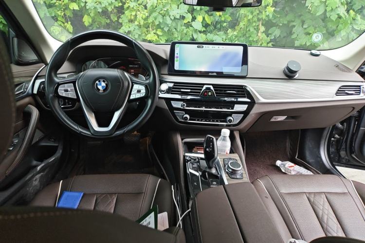 Used BMW 5 Series 2022 Updated 530Li Leading Edition Luxury Package Center Console