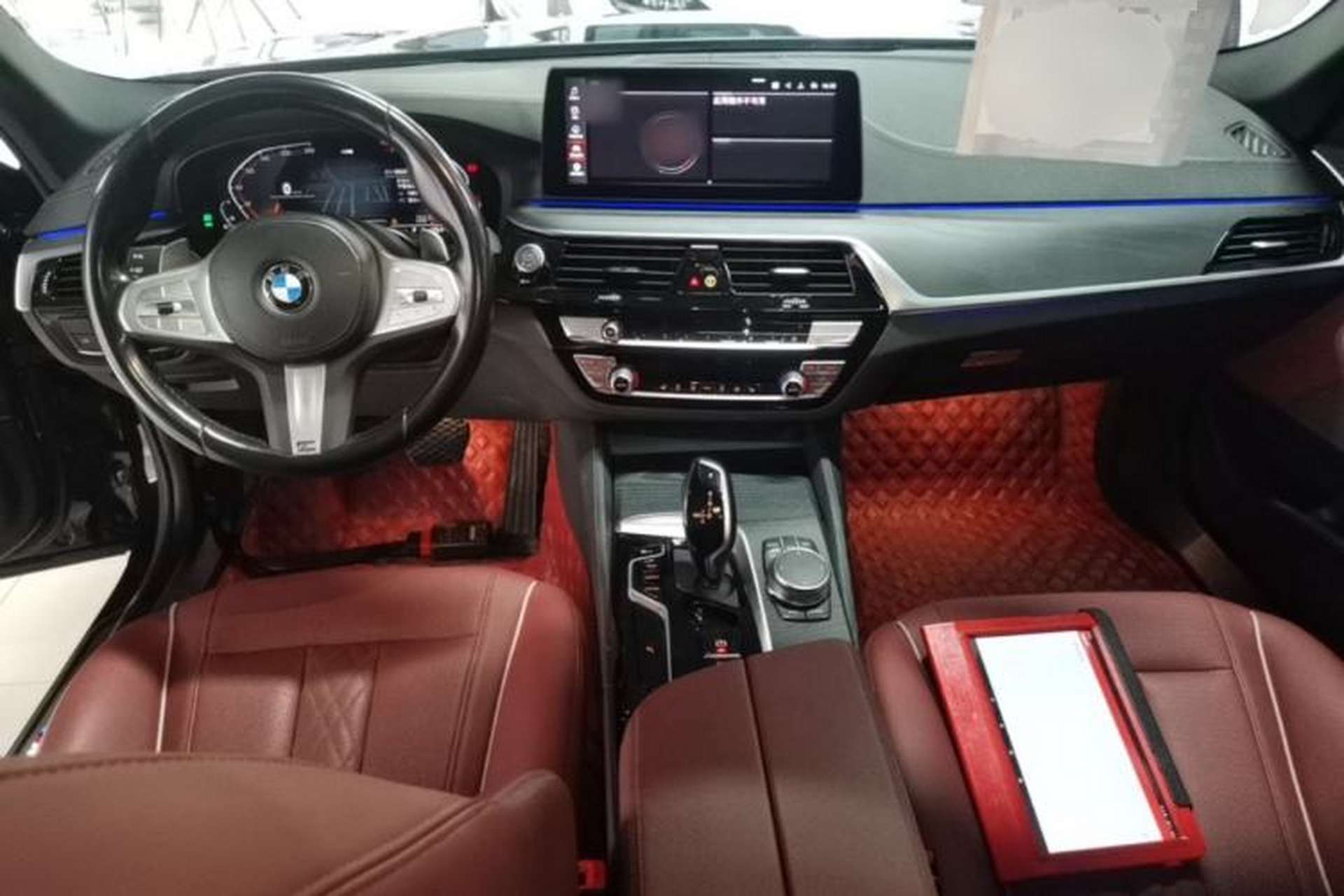 Used BMW 5 Series 2022 Second Facelift 530Li Leading Edition M Sport Package Center Console