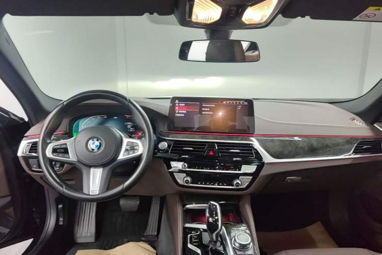 Used BMW 5 Series 2022 Restyled 525Li M Sport Package Center Console