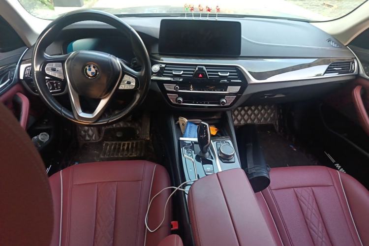 Used BMW 5 Series 2022 525Li Luxury Package Center Console