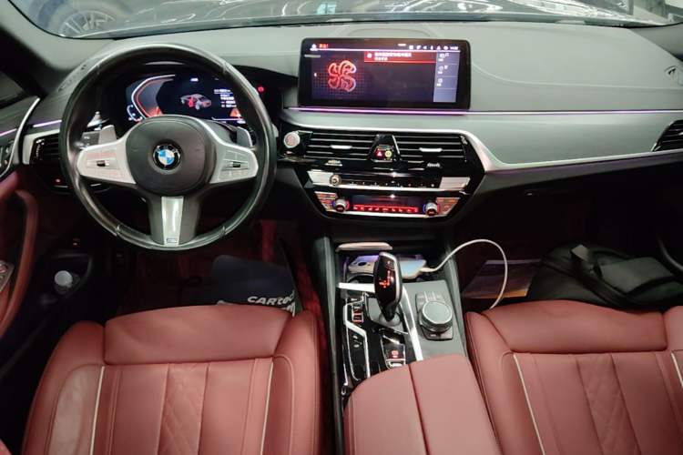 Used BMW 5 Series 2022 Revised Version 3 530Li Luxury Edition M Sport Package Center Console