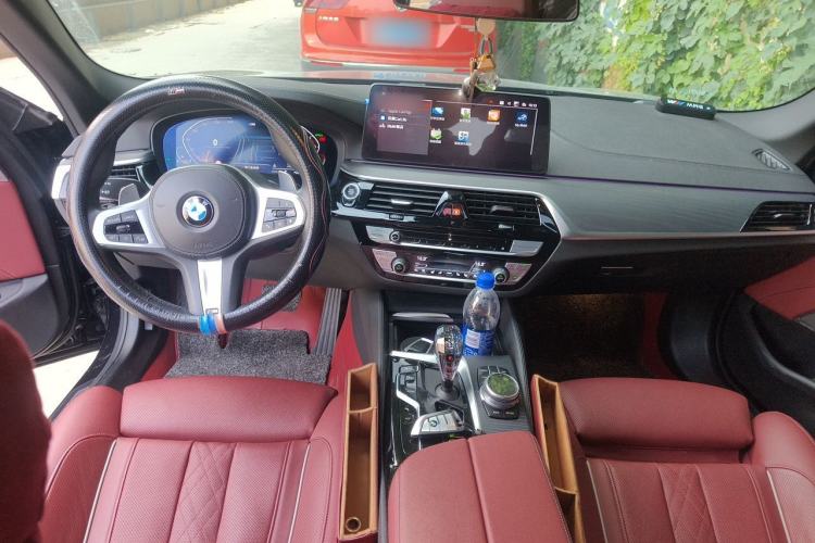Used BMW 5 Series 2022 Restyled 530Li Luxury Edition M Sport Package Center Console